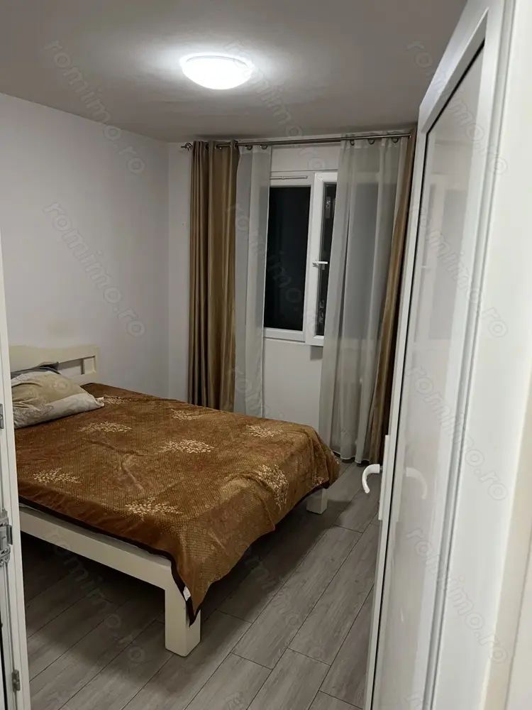 Apartament de vanzare 2 camere decomandat etaj 2 Bulevardul Nicolae Grigorescu nr. 61