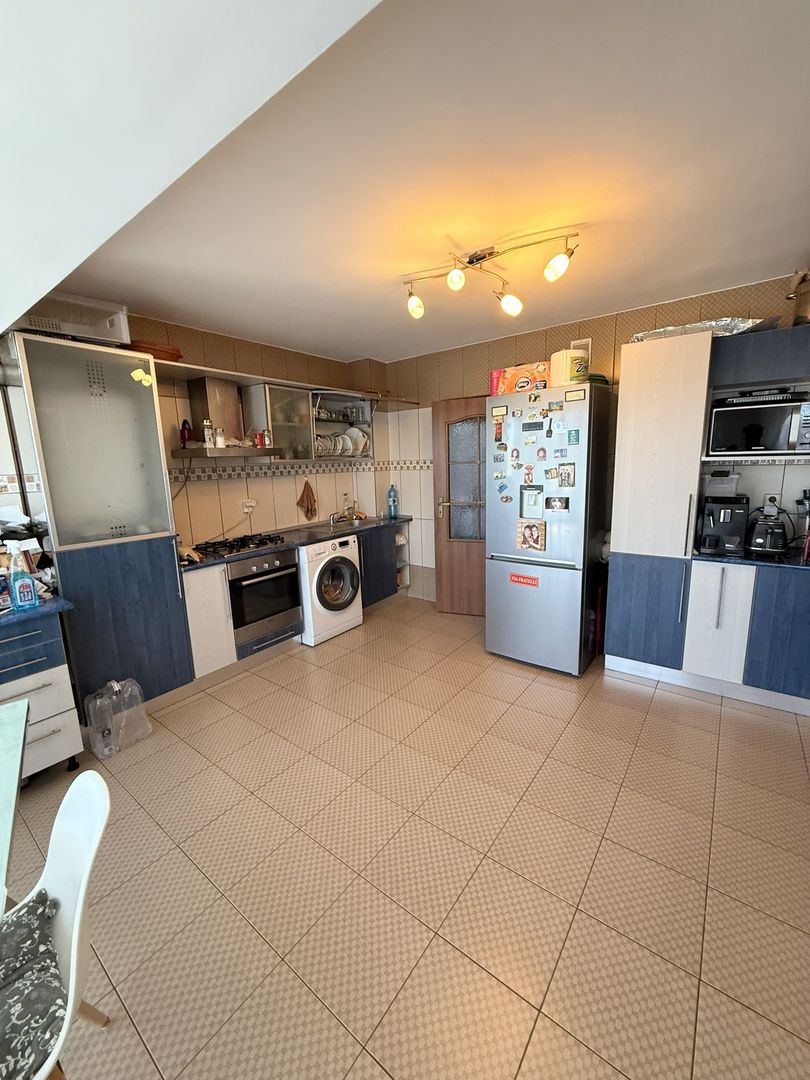 Apartament 4 camere, Strada Domnească - imaginea 13