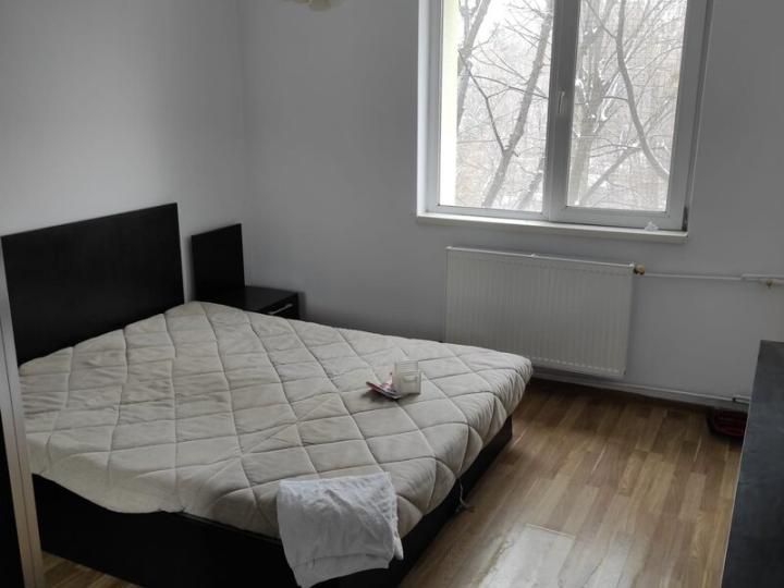 Vand apartament bun la 2 minute de metrou Costin Georgian! - imaginea 11