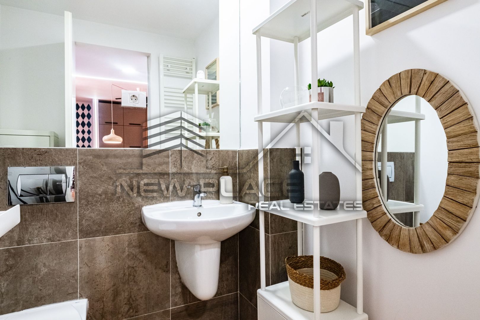 [VIDEO] 4City North | Apt exclusivist | Vedere curtea interioara | Lux - imaginea 16