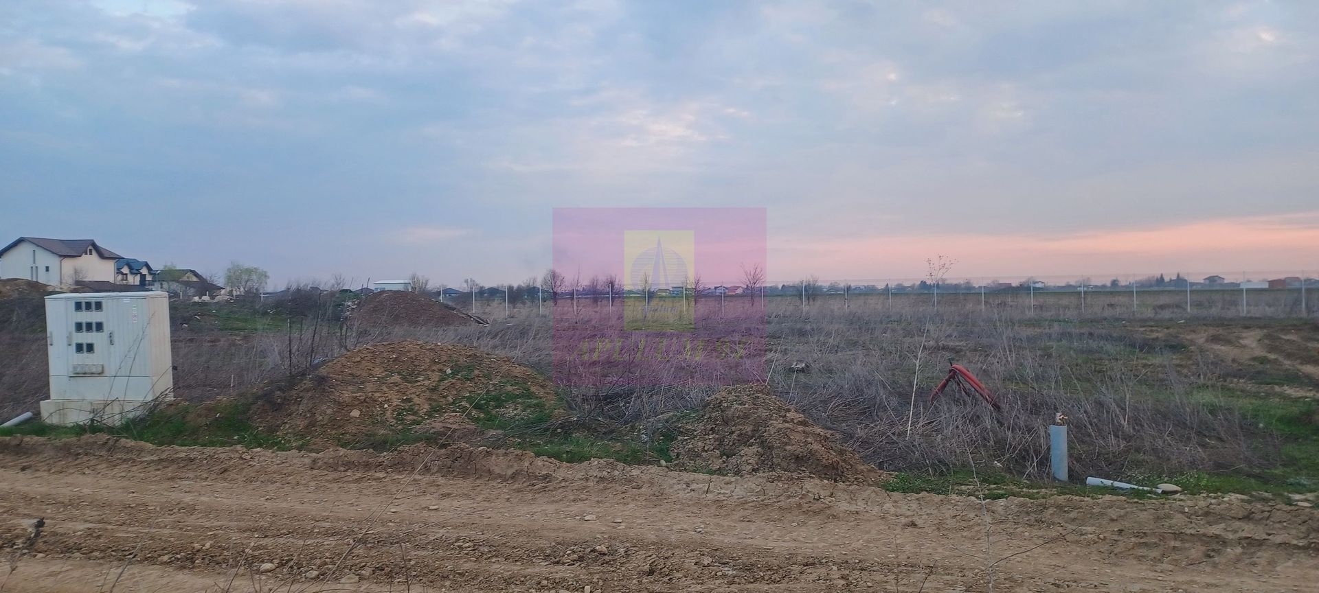 Săbăreni, teren curti-constructii 608 mp cu utilităti