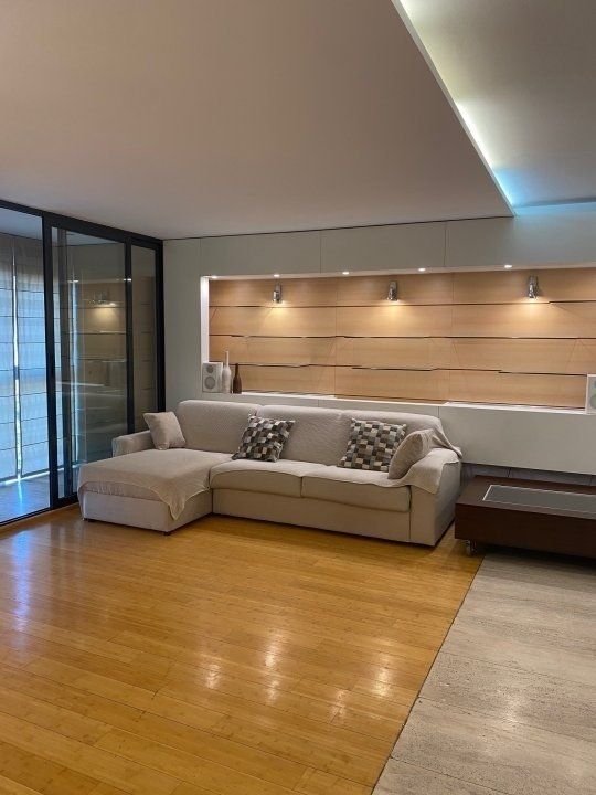 Apartament 3 camere Piata Dorobanti