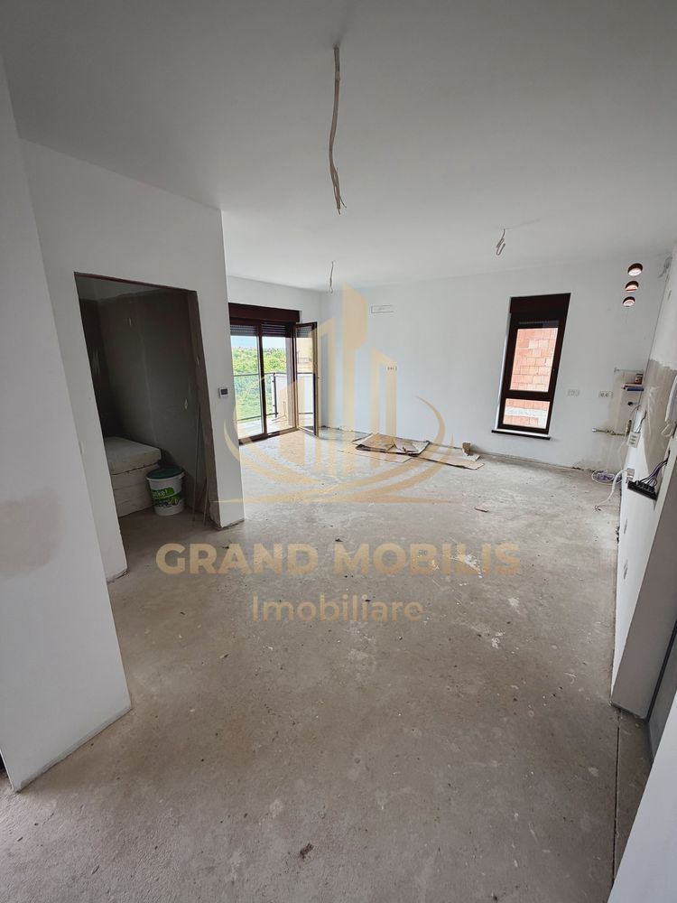 🏡 Penthouse modern cu 3 camere + terasa generoasa - imaginea 7