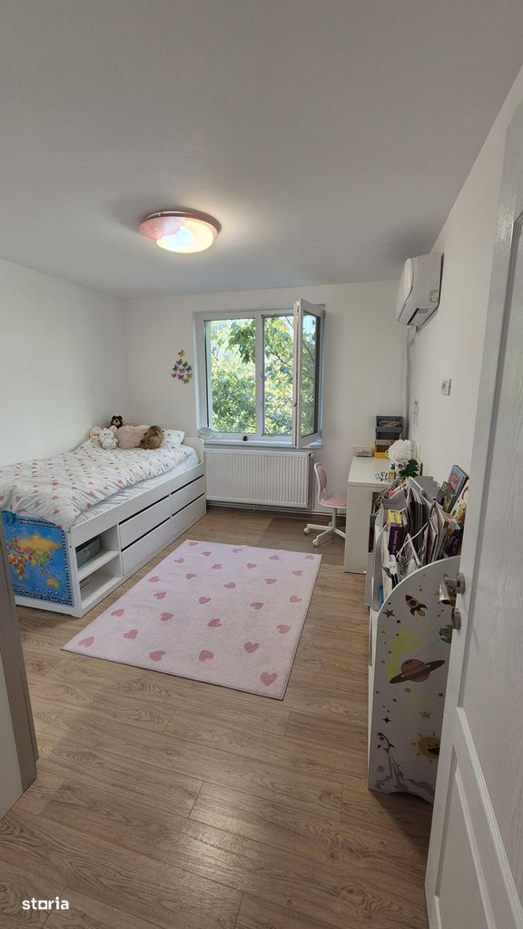 Apartament 3 camere, zona Mega Mall