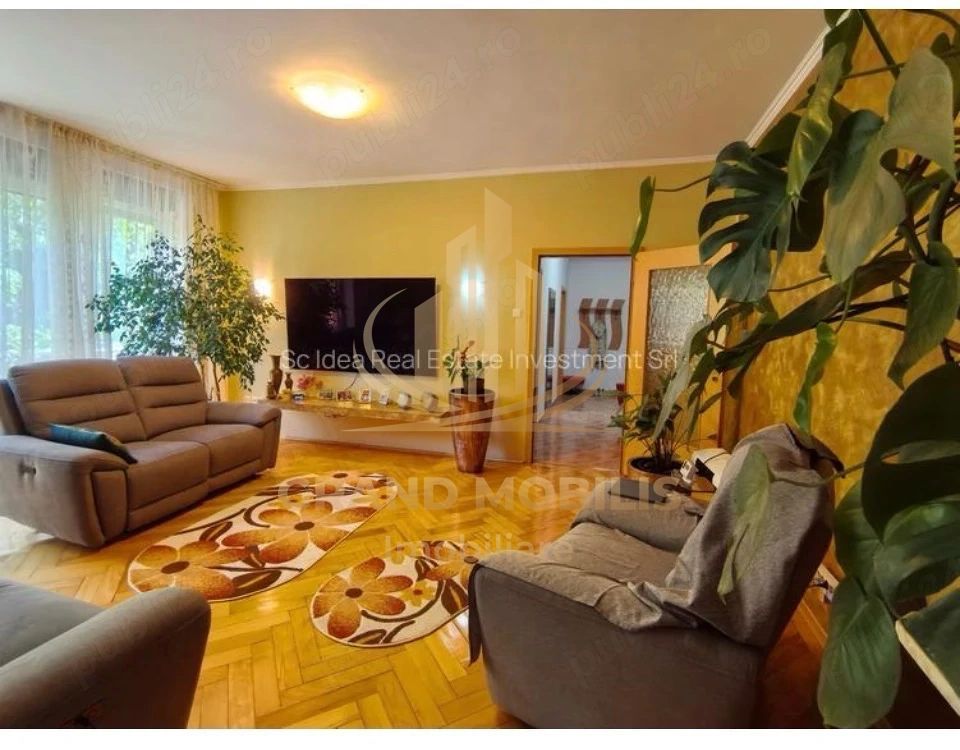 Vand apartament zona Prefectura-Medicina