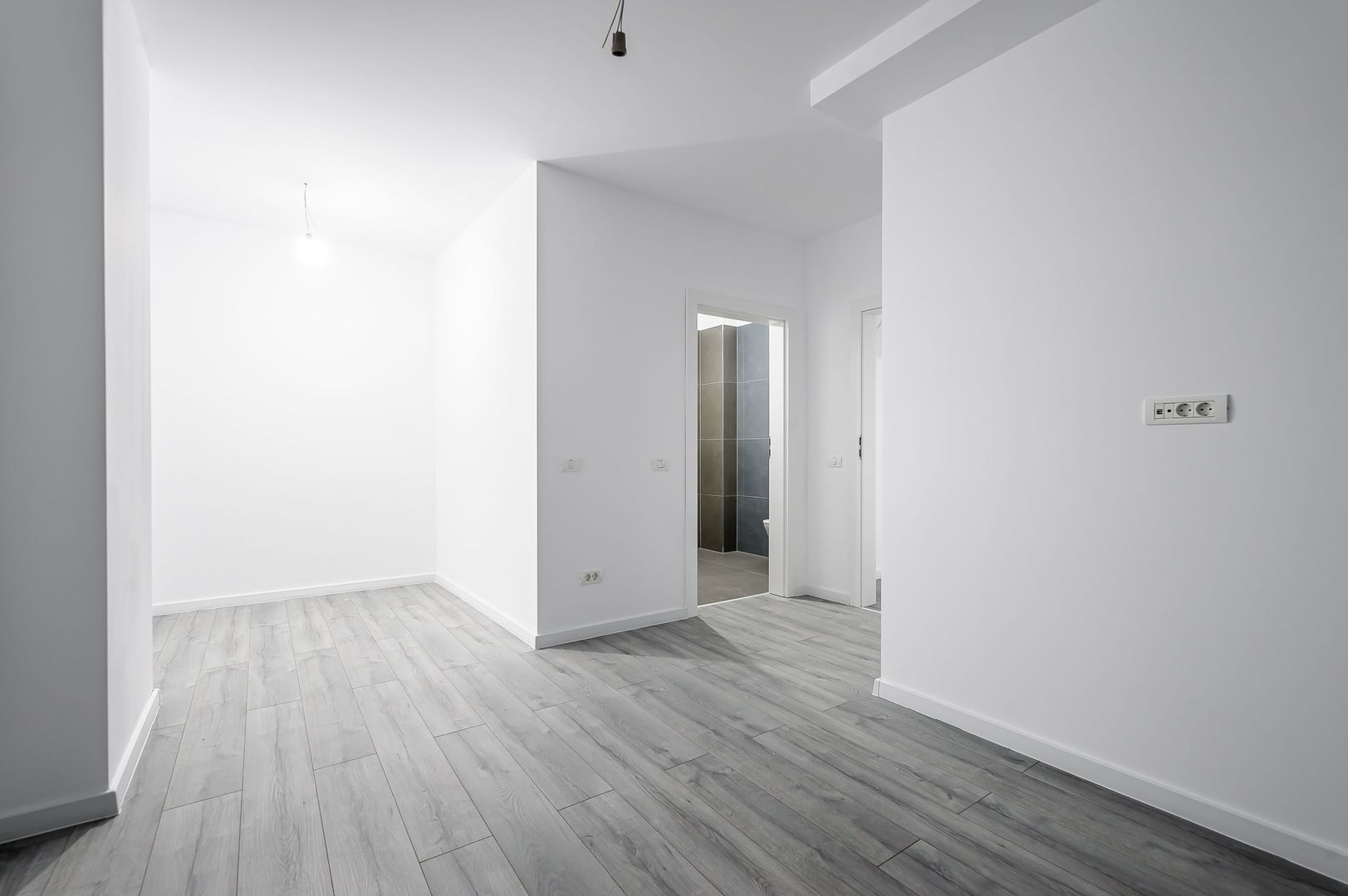 Imagine 5 - Apartament cu 3 camere și parcare subterană - XCity Timișoara