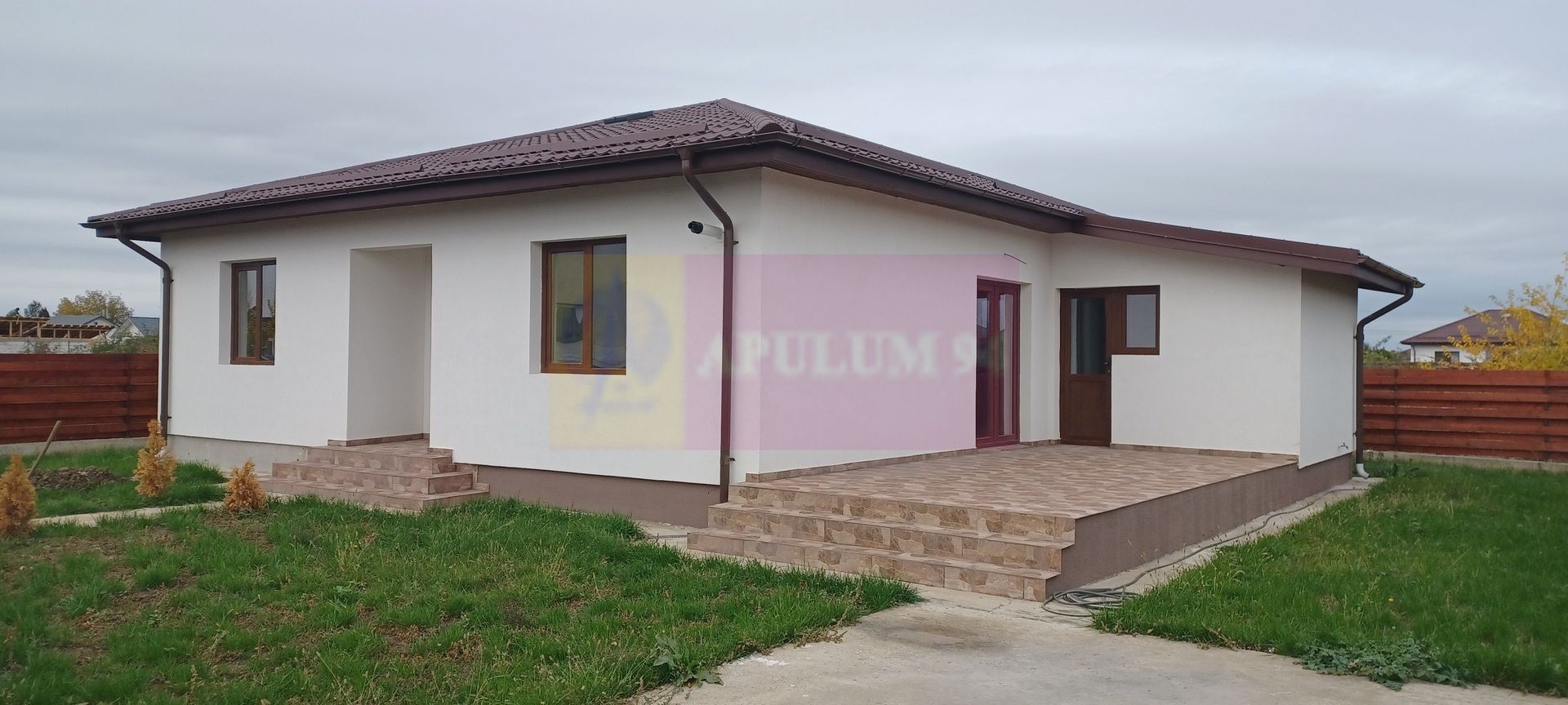 Săbăreni, casă nouă, 3 camere, 2 băi, bucătărie, terasă, pivniță