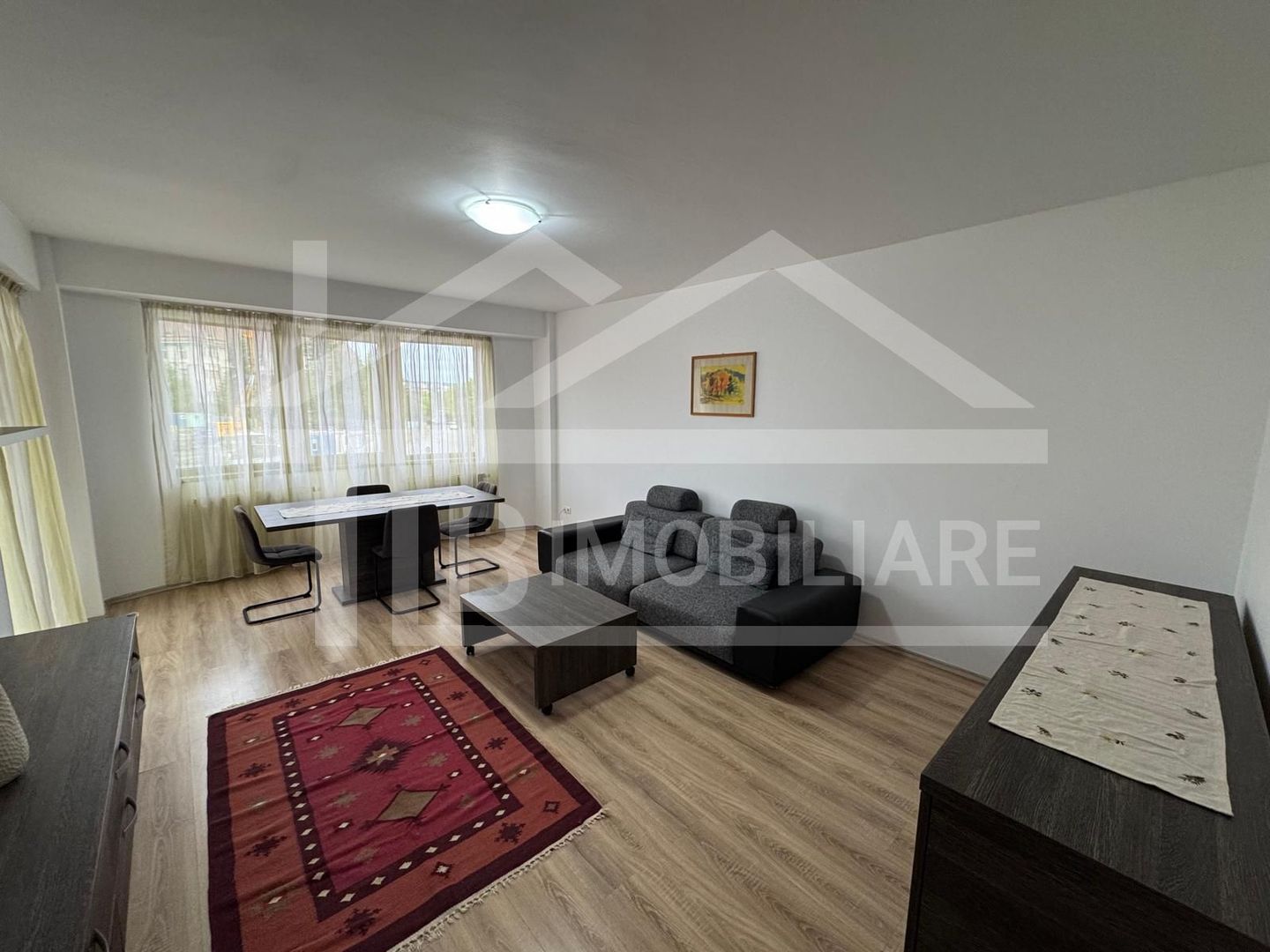 Apartament cu 2 camere, 70mp, terasa, parcare, Zona Centrala - imaginea 3