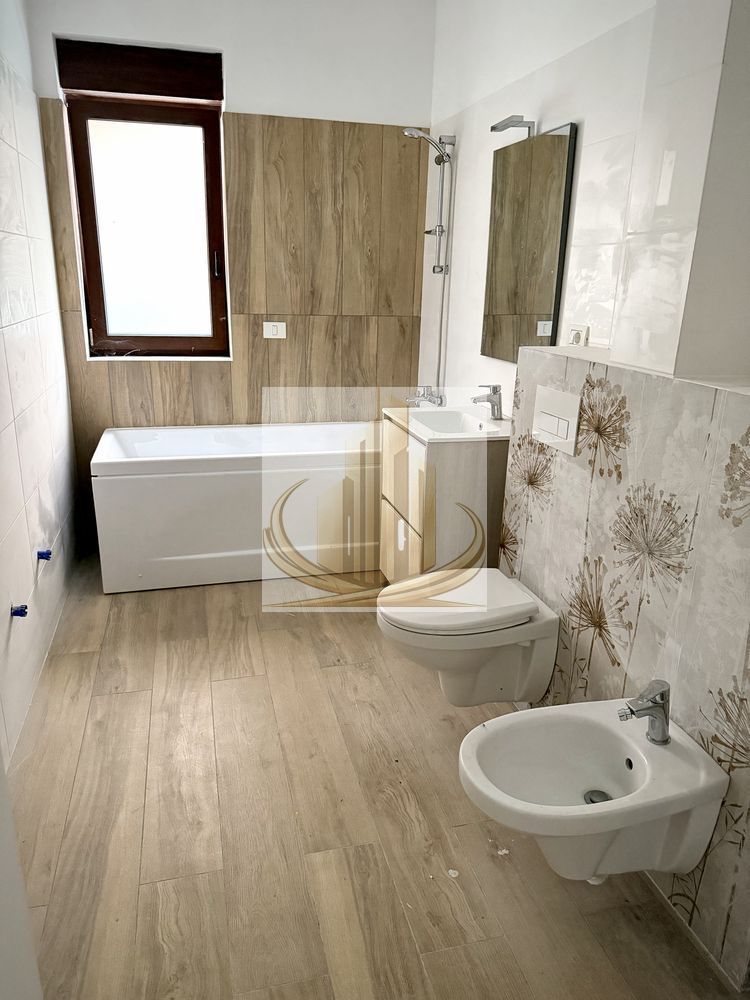 🏡 Penthouse modern cu 3 camere + terasa generoasa - imaginea 2
