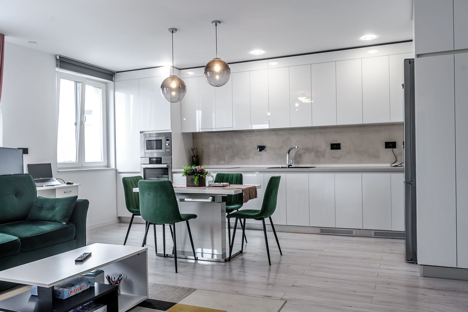 Apartament superb, ultrafinisat, bloc nou lângă Medlife Genesys