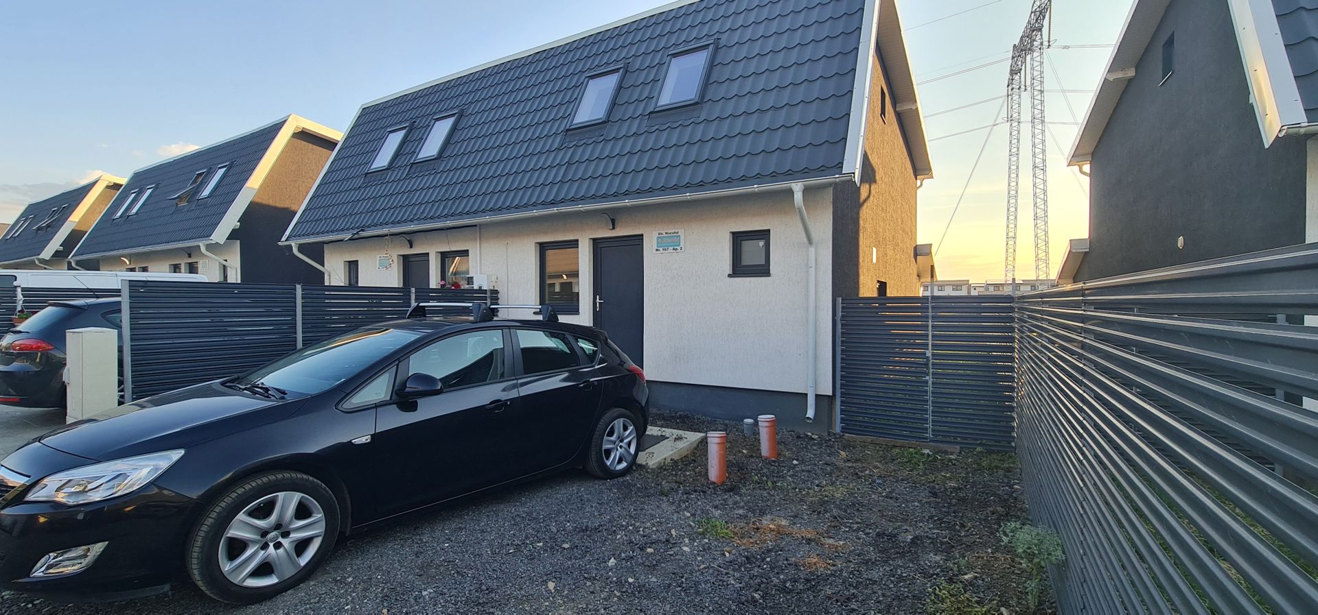 De inchiriat casa 4 camere bucatarie mobilata utilata Izvor - imaginea 9