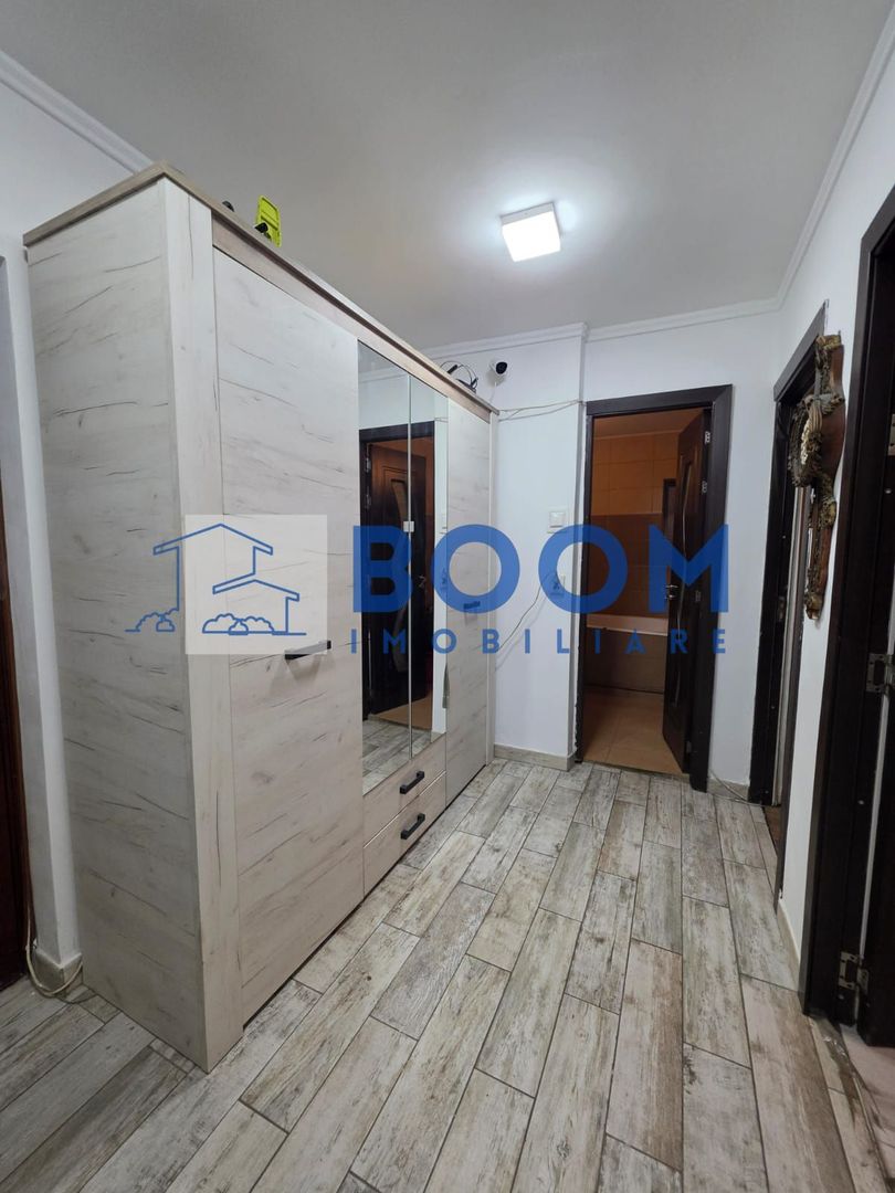Apartament 3 camere Lenin Sud | Centrala Proprie | Etaj 3 | Boxa | - imaginea 2