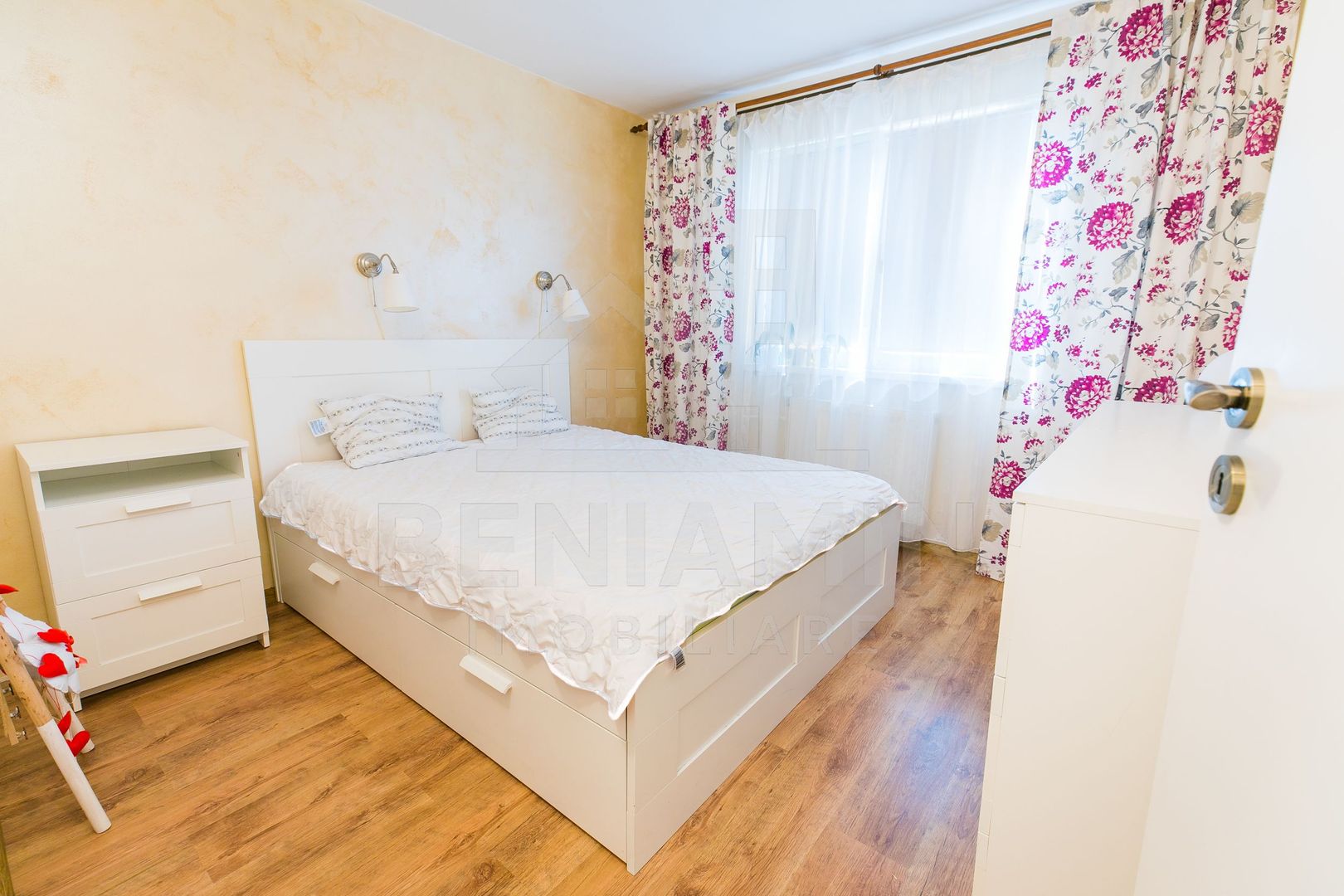 3Camere-Modern-Mobilat-Utilat-52mp-Aer Conditionat-Craiovita-Orizont - imaginea 7