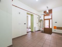 Spațiu comercial strada Episcopiei nr 1, Pregătit pt afacerea ta!