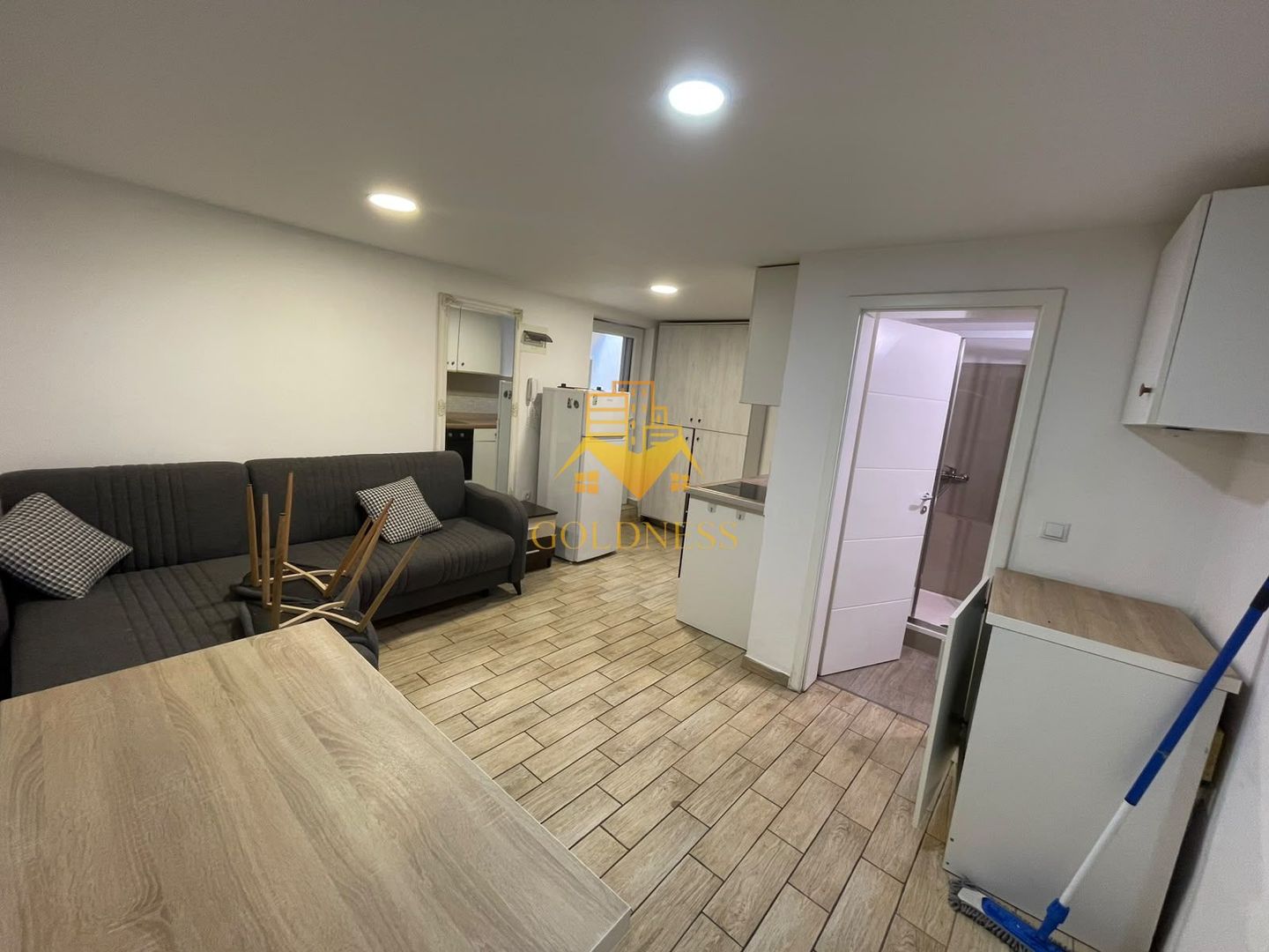 2 Camere Openspace, Demisol, Parcare,Zona decebal,Traian,Horea - imaginea 4