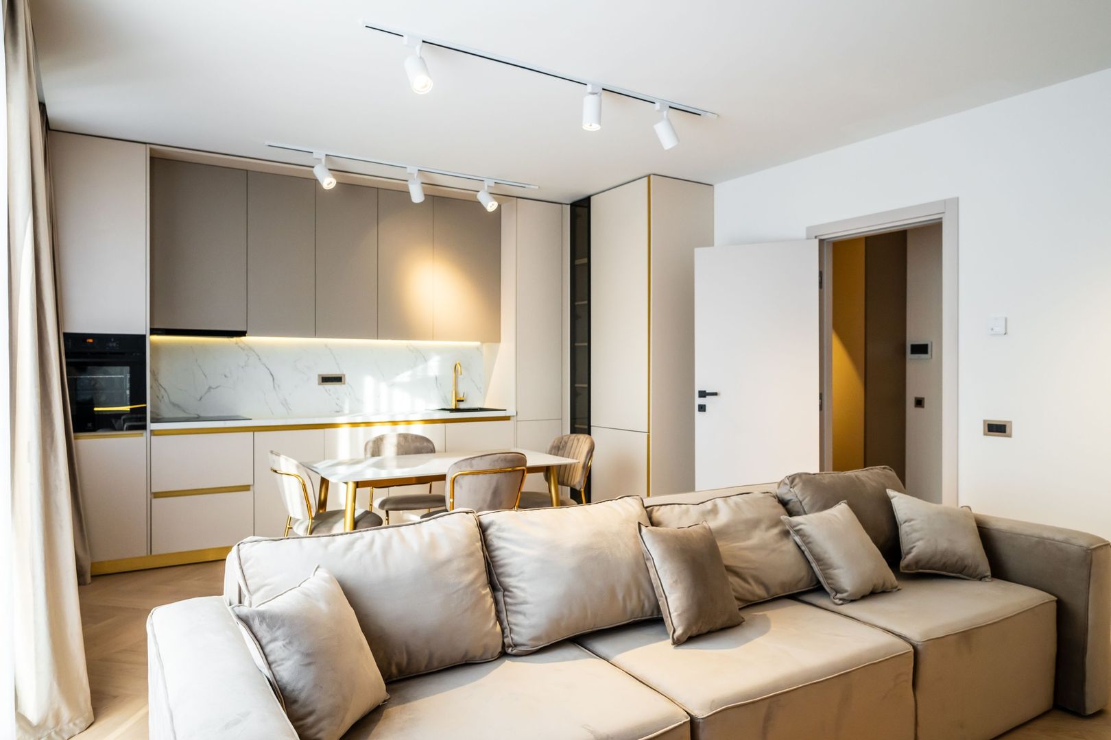IANCU NICOLAE | Pet friendly | Piscina exterioara | EXCLUSIVITATE - imaginea 2