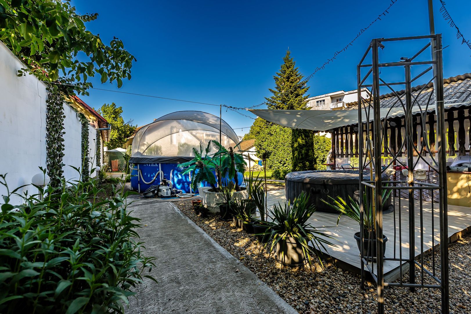 Casă 5 camere - teren 1214 mp - la cheie - Aradul Nou - COMISION 0%