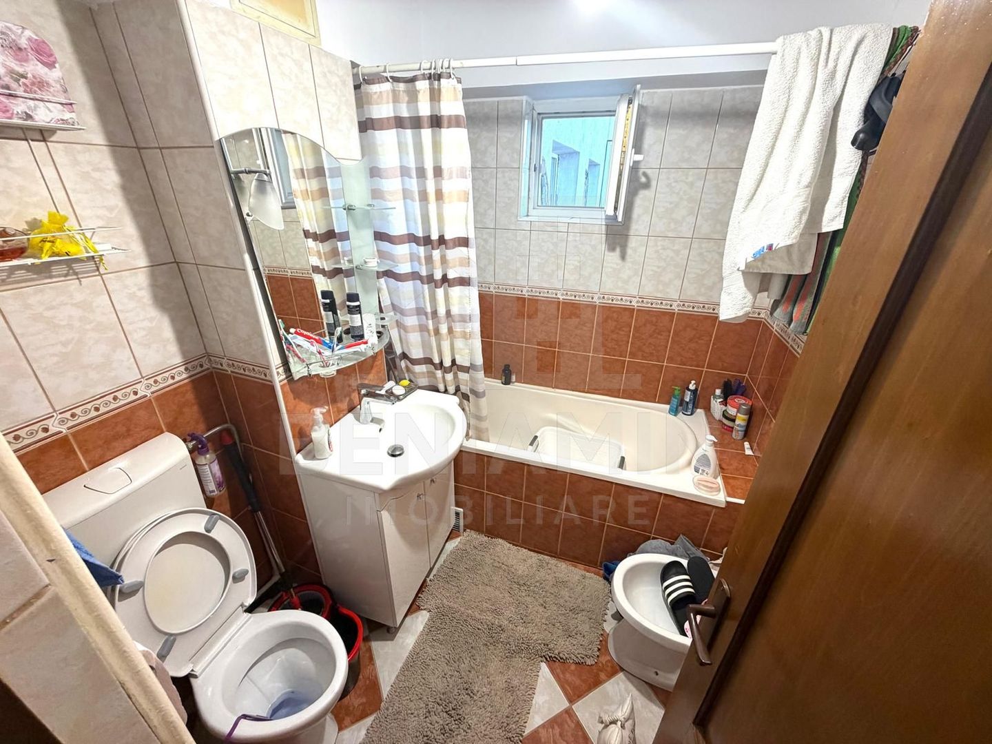 Apartament 3 camere 2 bai 71mp Brazda -centrala termica -trilateral - imaginea 7