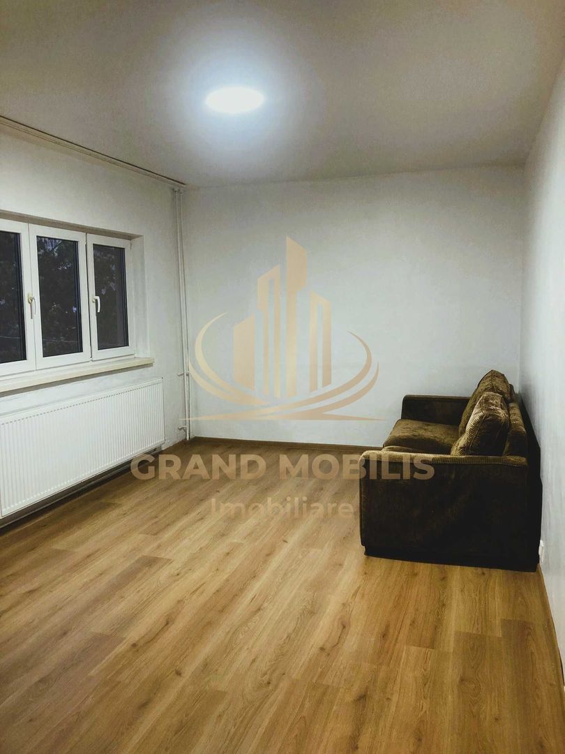 Apartament cu 2 camere decomandat etaj 2 Lipovei