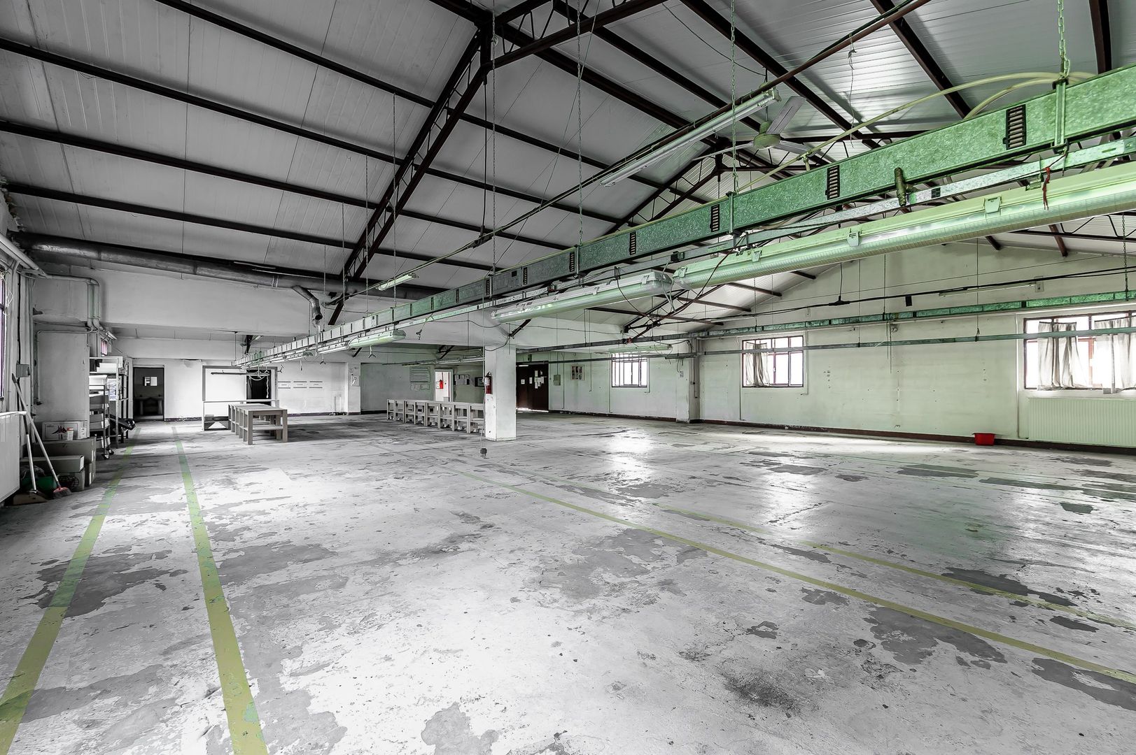 Imagine 10 - 4.049 mp Hale industriale în Arad, aproape de A1