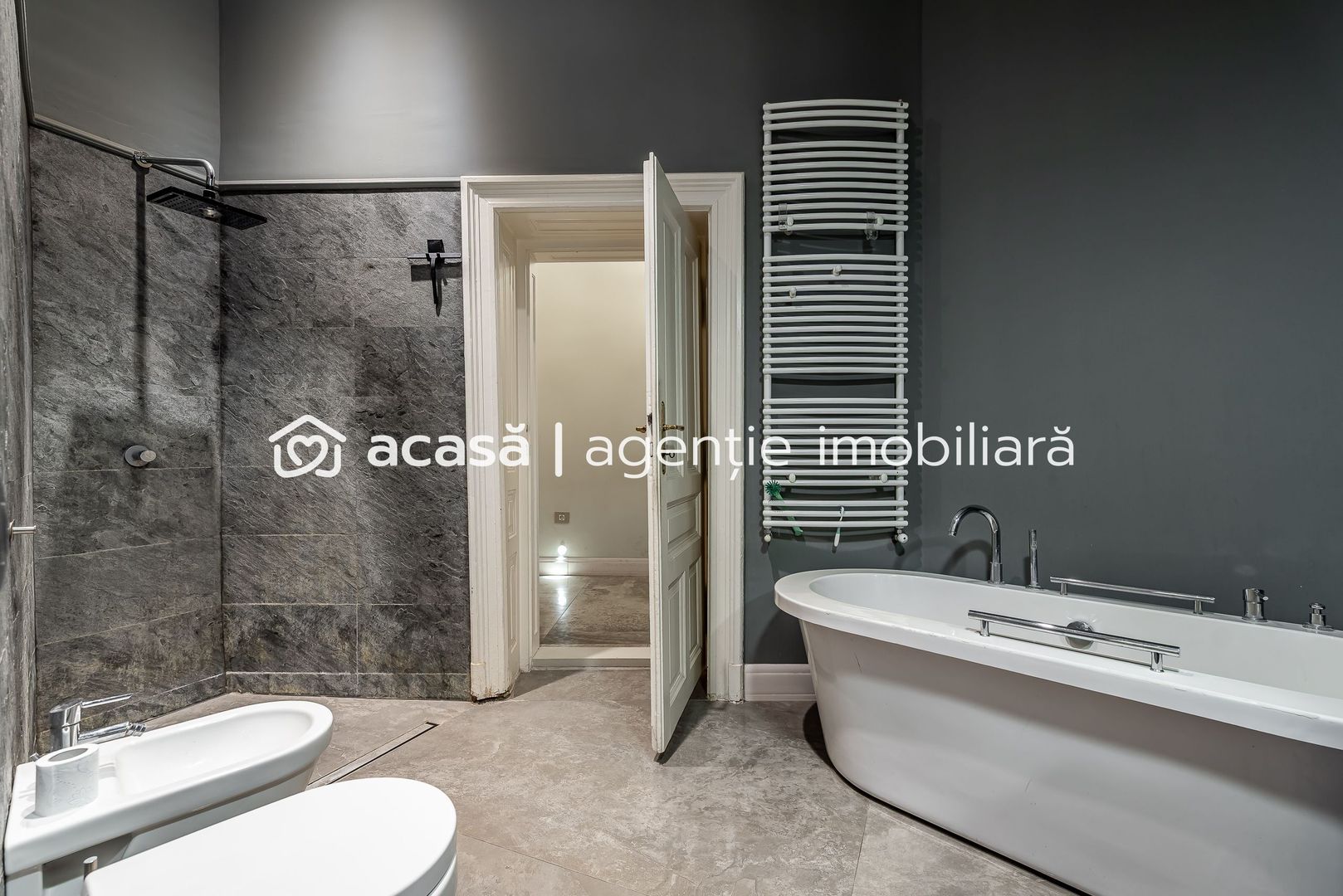 Imagine 6 - Apartament spatios cu 3 camere de LUX pe Metianu Comision 0