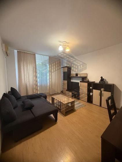 Apartament 2 camere, semidecomandat, centrala, de vanzare - imaginea 2