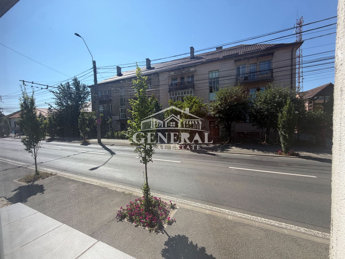 De vanzare ap. 4 camere 135m situat centrul orasului Baia Mare Renovat - imaginea 21