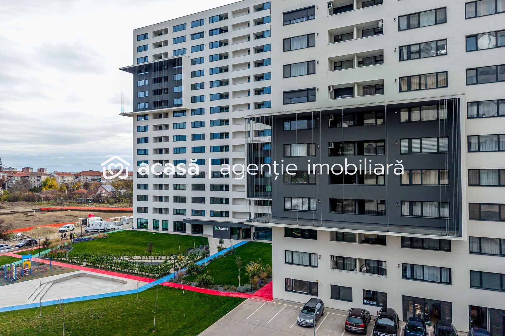 Imagine 3 - XCity Towers: 3 camere modern, etaj 2, living generos