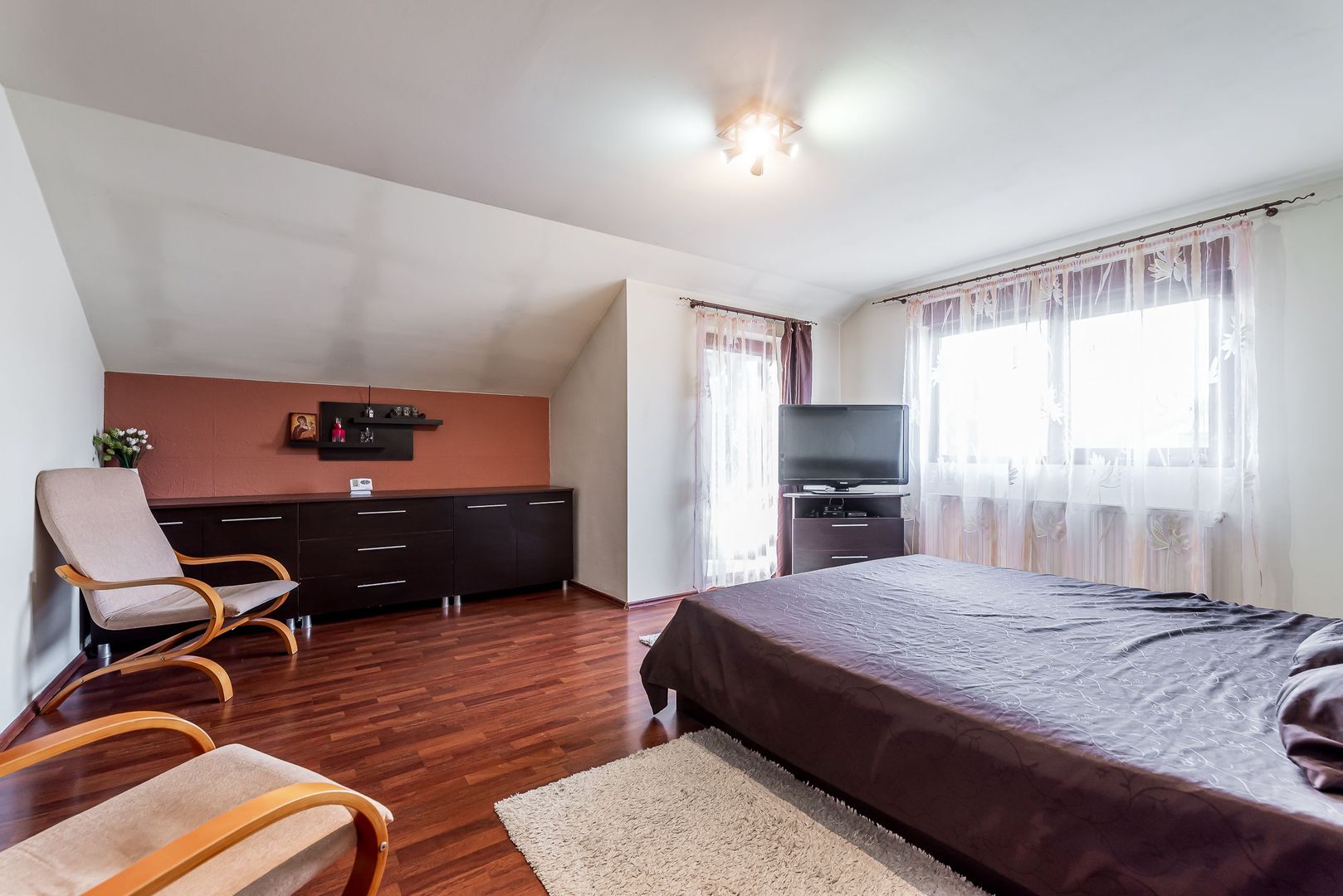 Imagine 9 - VILĂ MODERNĂ CU PISCINĂ, SAUNĂ- COMISION 0% – ARADUL NOU