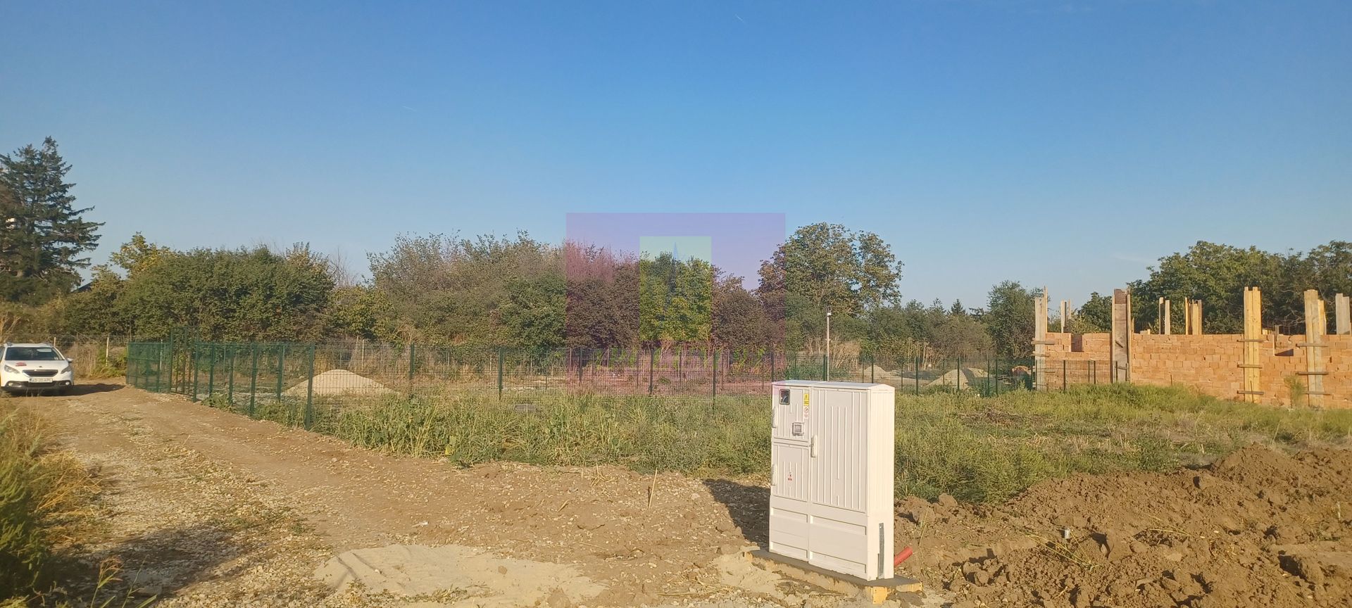 Săbăreni, lot de casă 1050 mp, curent lângă teren