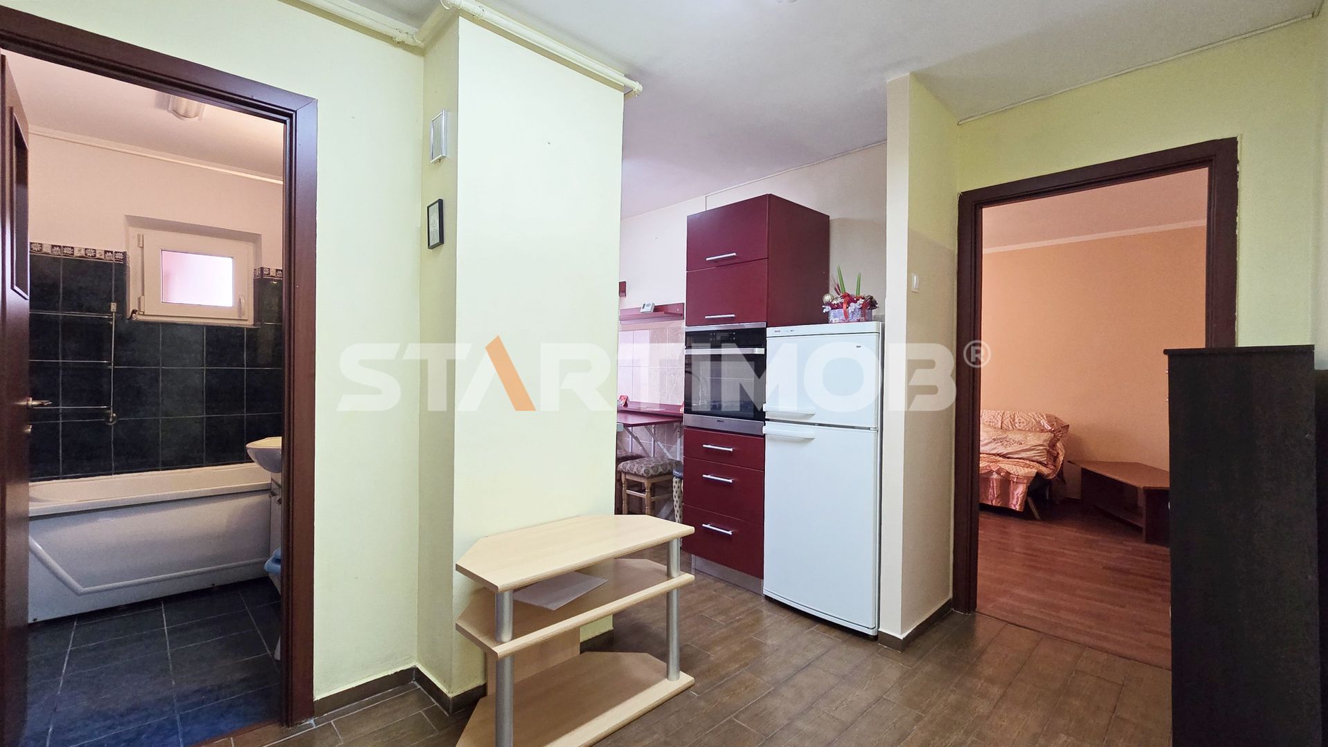 Apartament 2 camere cu parcare