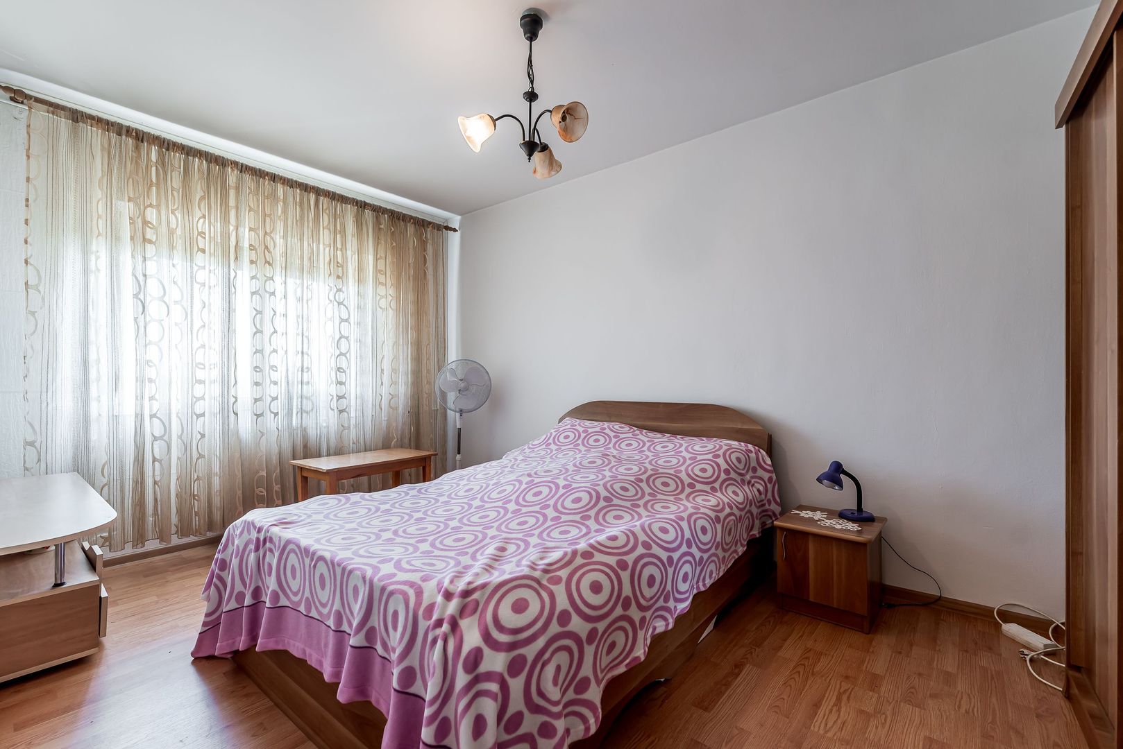 Imagine 3 - Apartament 2 camere,  6 Vânători Arad