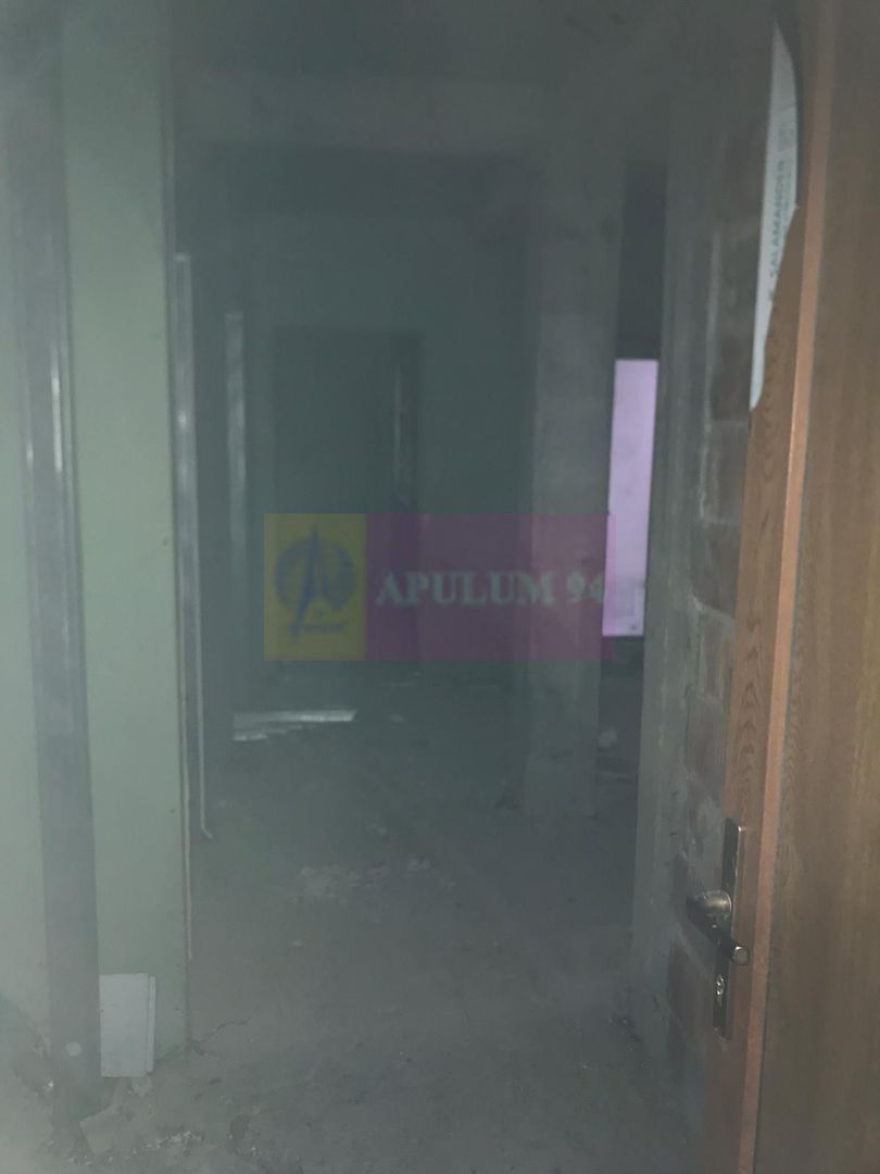 Vila la rosu Zarnesti- Mitropolit Metianu cu vedere superba spre munte