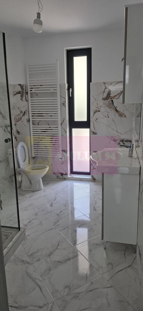 Apartament 3 camere de vânzare la Sinaia