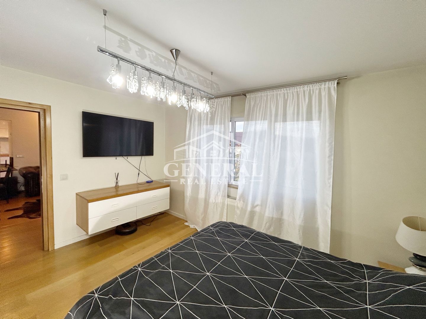 Va propunem spre vanzare un apartament cu 3 camere str. Aviatorilor - imaginea 7