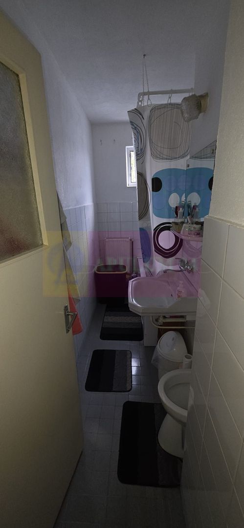 Apartament 2 camere de vanzare in Campina