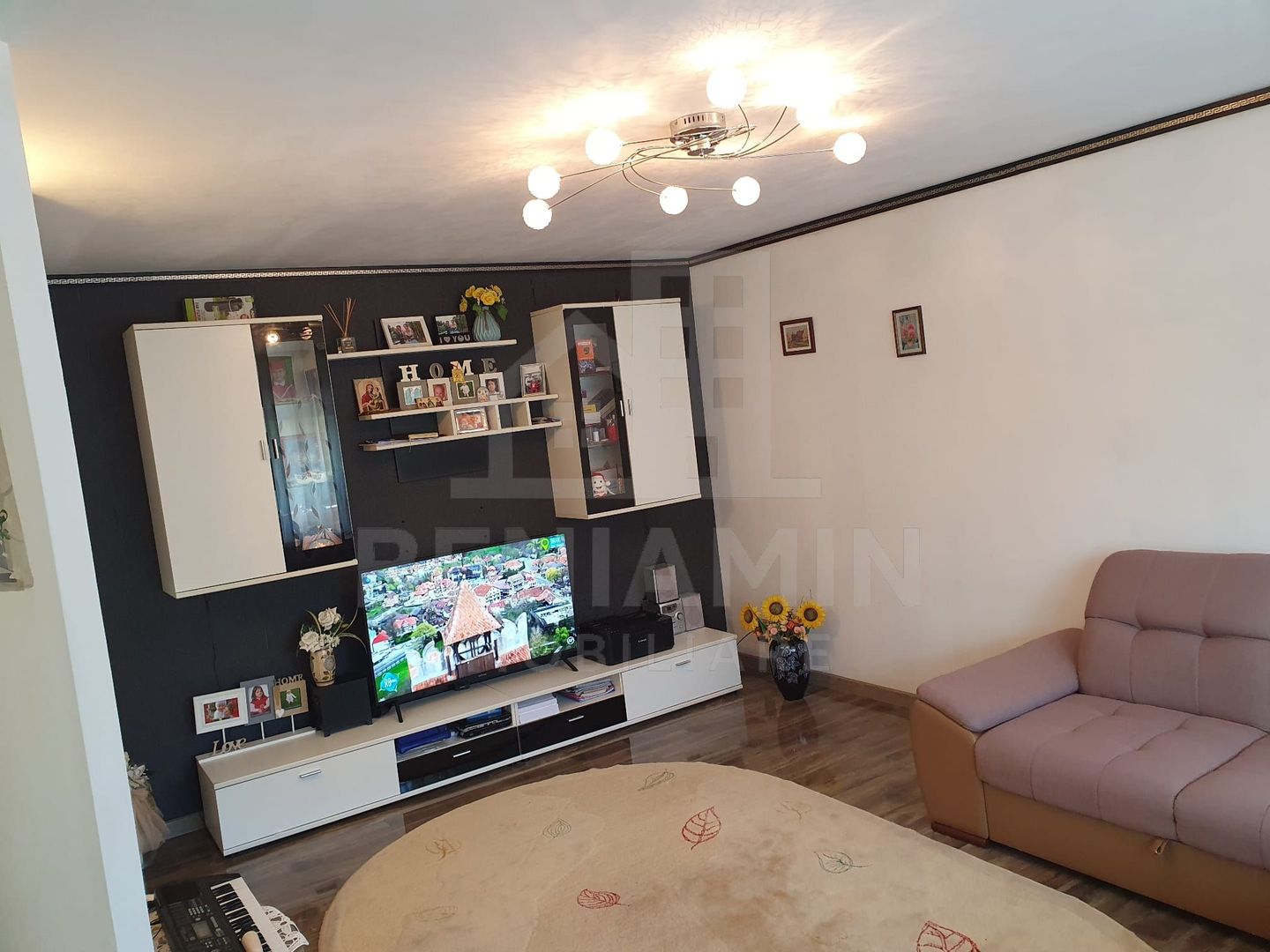 Apartament 4 camere etaj 1 Cartier Noua 99mp doua parcari - imaginea 2