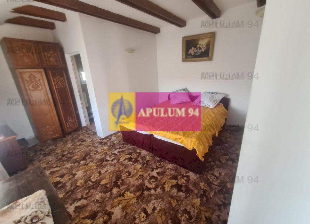 CASA (VILA) DE VANZARE IN CORNU