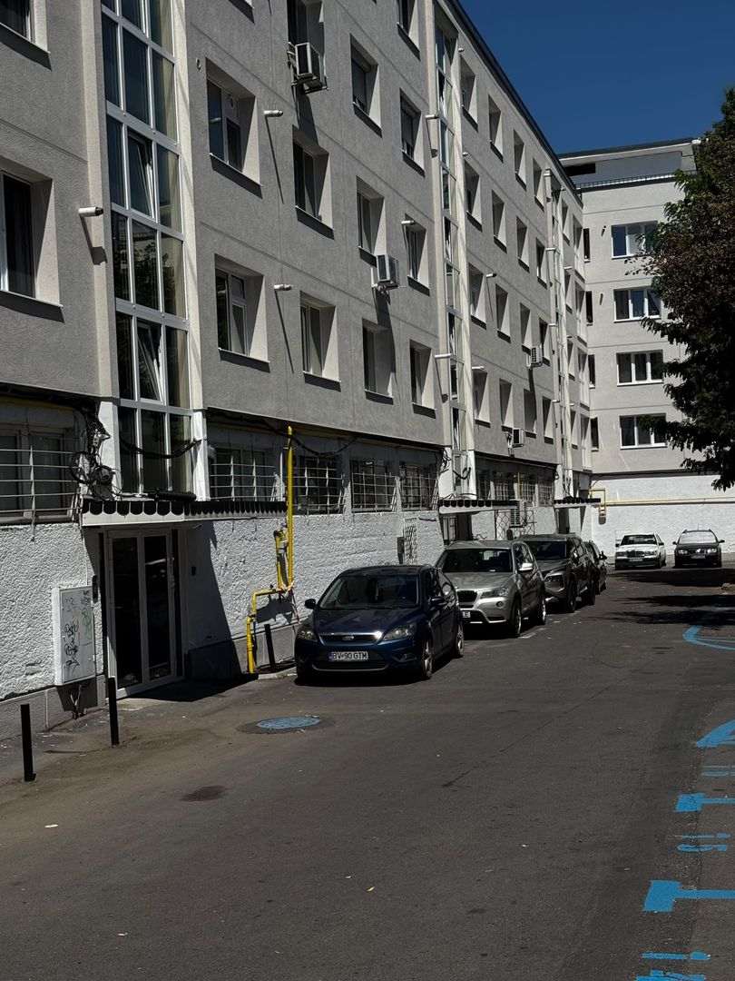 Genul de locuință în care intri și simți că nu mai ai nimic de făcut - imaginea 11