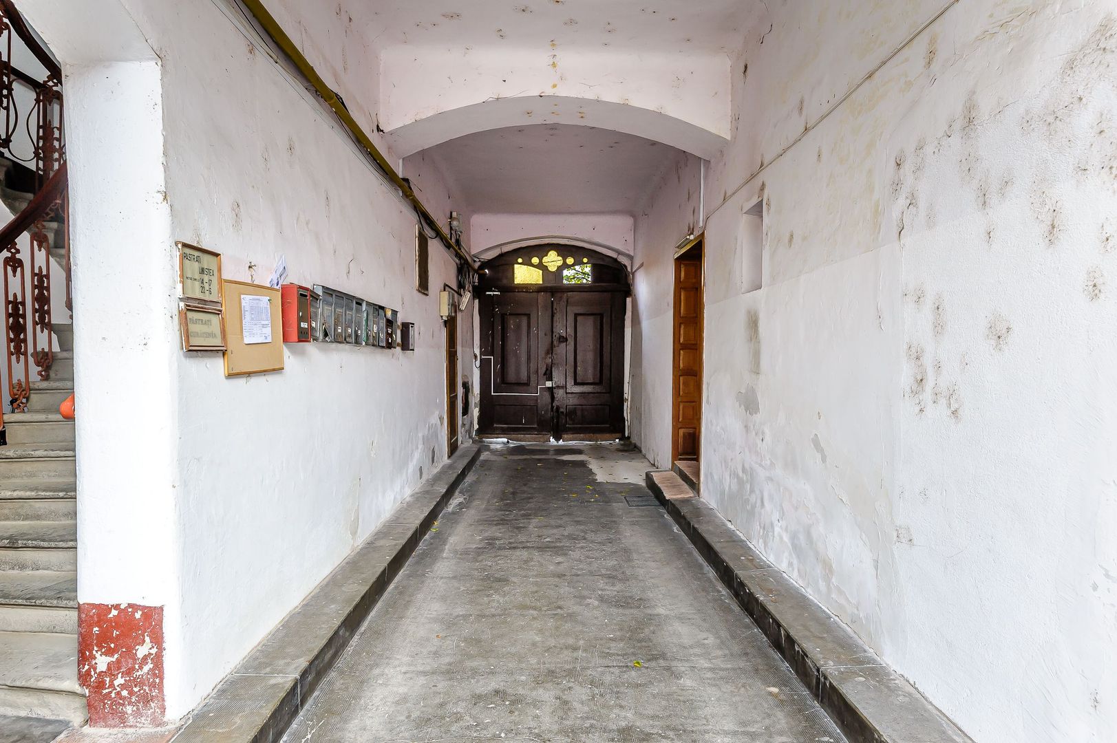 Imagine 9 - Apartament în Piața Catedralei, 93 mp utili.