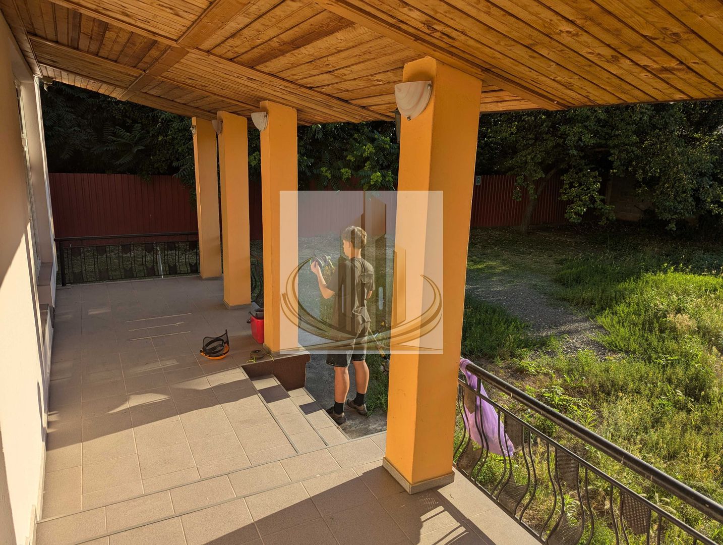 Vilă pentru Activități Comercia –5 Camere, Curte500 MP – Zona Aradului - imaginea 8