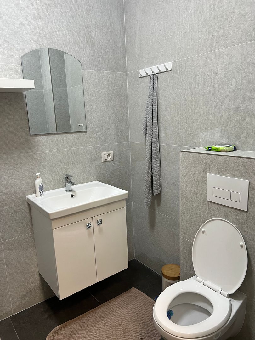 Apartament 3 camere | Prima închiriere | 72 mp utili + balcon 13 mp | - imaginea 9