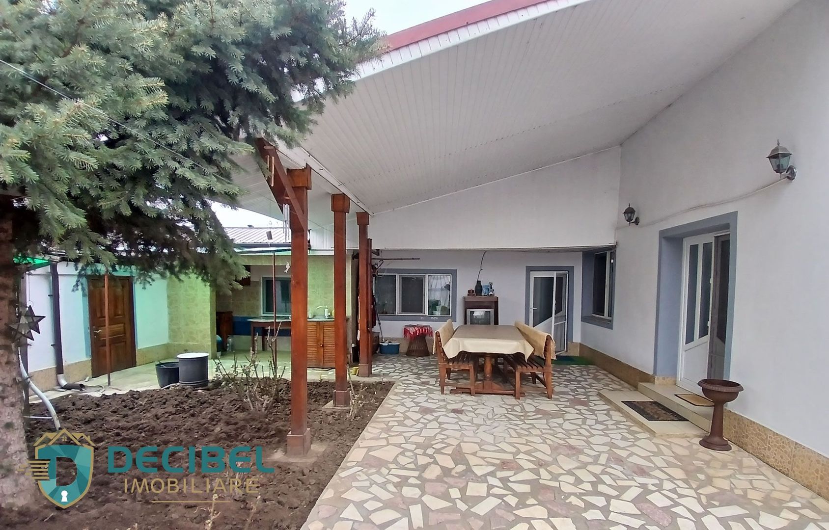 Casă cu mansardă și 4 camere în Cartierul CFR – Tecuci - imaginea 15
