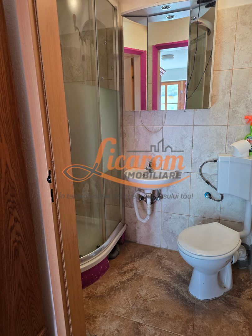Garsoniera in casa, comuna Cristian,mobilata si utilata. - imaginea 5