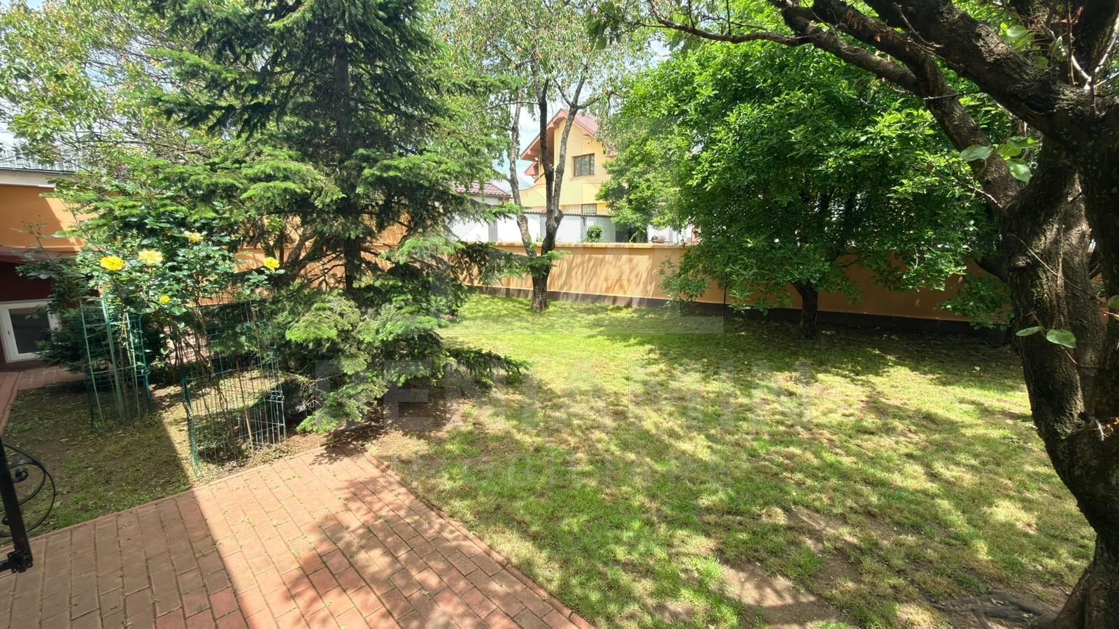 Vila eleganta in zona Ford– Confort si intimitate pe alee privata - imaginea 9