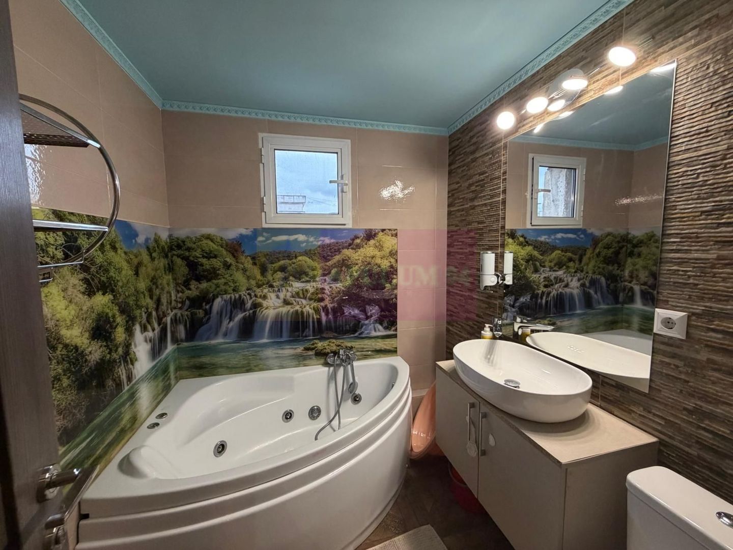Apartament superb în apropiere de Parcul Tineretului și Metrou