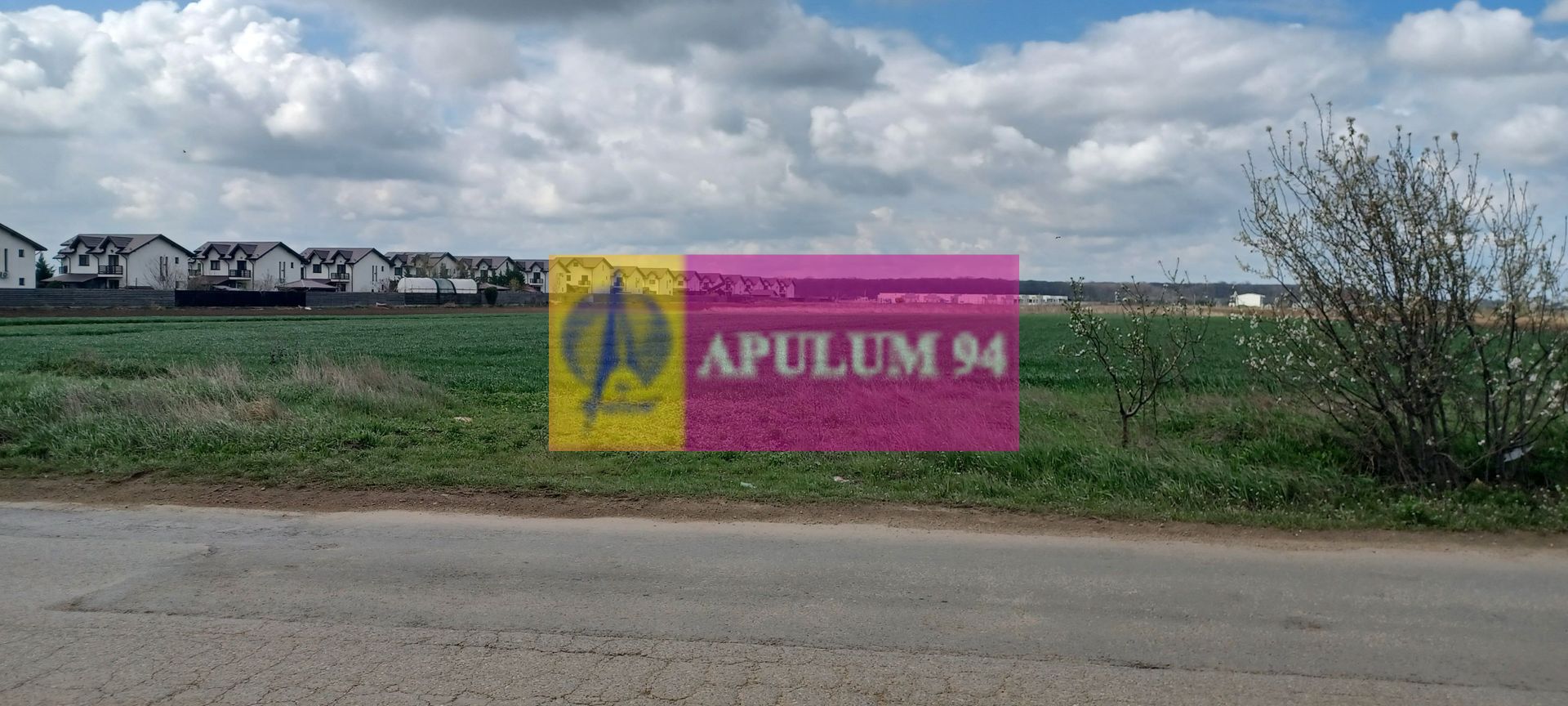 Săbăreni, teren intravilan 1000 mp, cu utilitati în apropiere