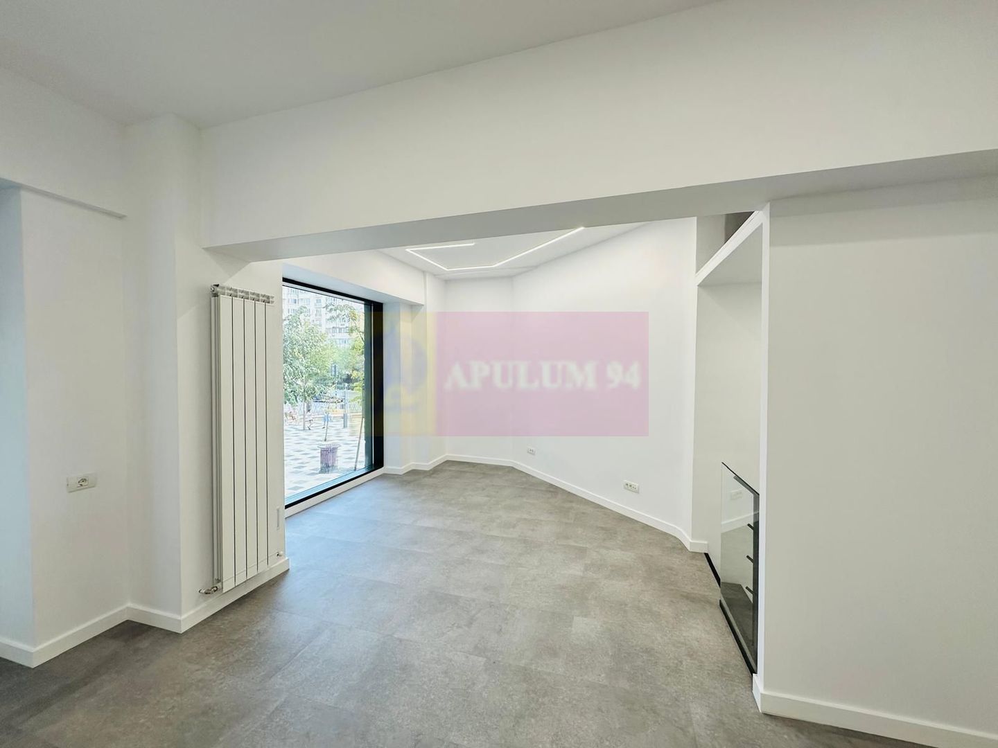 Vanzare spatiu comercial in zona Decebal