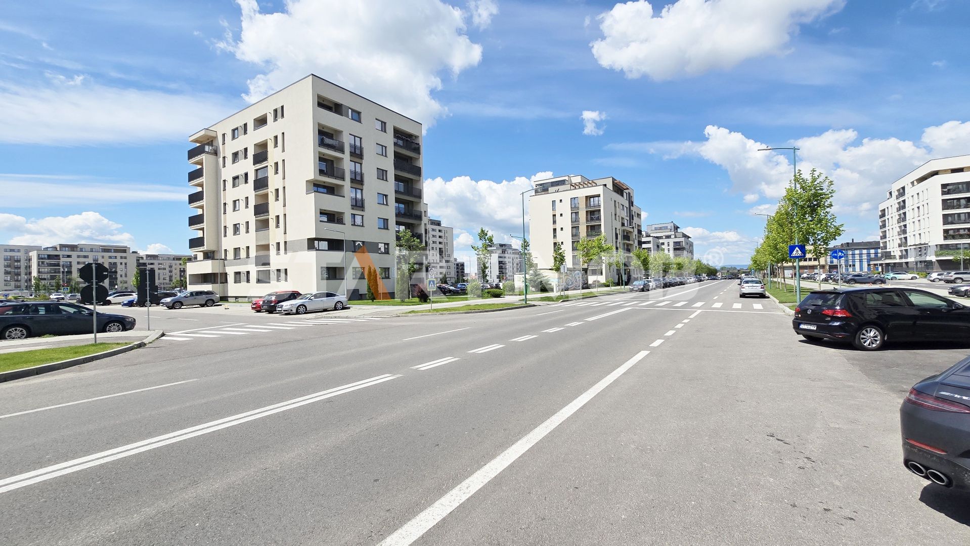 Apartament mobilat Coresi cu parcare si boxa