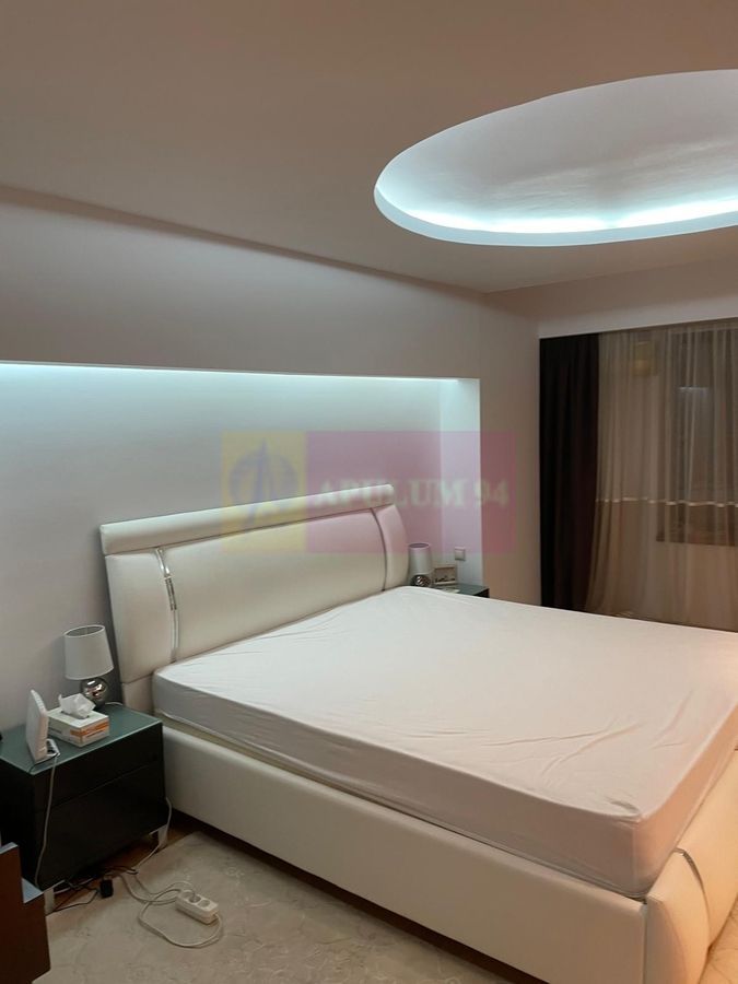 Vanzare apartament de 3 camere in zona Unirii-Goga